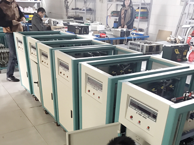 中集旗下?lián)P州通利7臺30KVA四種電壓30KVA變頻電源客戶驗收
